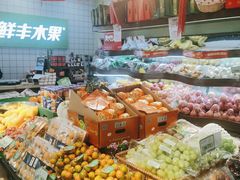 零售区-鲜丰水果(杭州庆春银泰店)