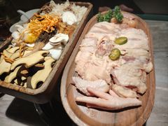 -野·大山里野生菌石锅土鸡(益田假日店)