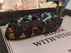 -HOT CRUSH趁热集合·现烤面包(上海环球港店)