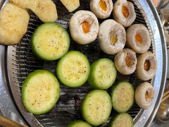 -围炉肉舍•炭烤活鳗•丹东海鲜烤肉(步行街店)