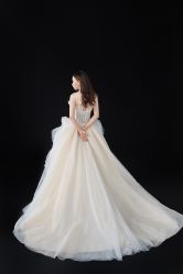 -MISS MIA 婚纱品牌馆