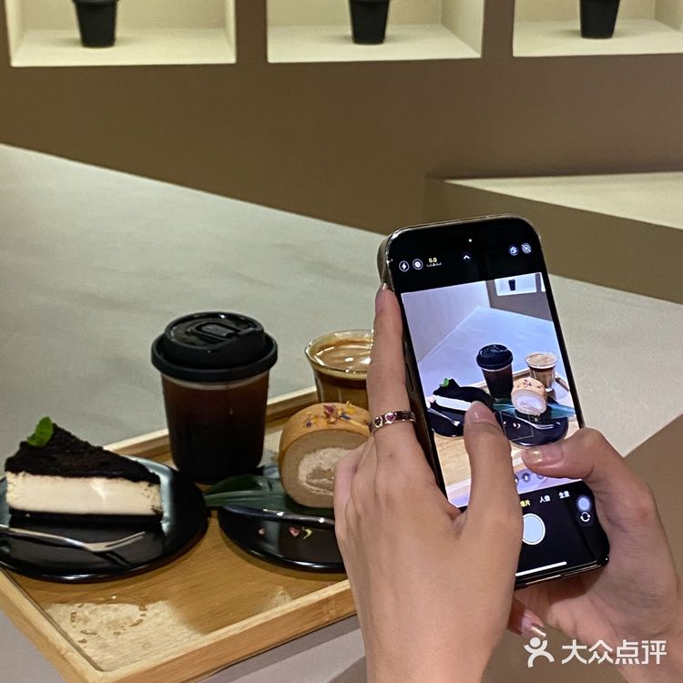 潮人打卡必去☕️潮流科技感咖啡厅