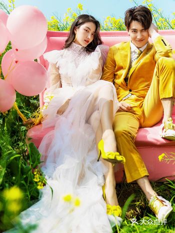 大连伯爵丽莎|大胆的撞色婚纱