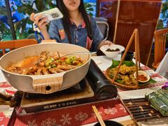 -刘姐啤酒鱼民族演艺餐厅(西街总店)
