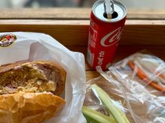 -Bánh Mì Huynh Hoa
