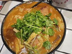 -肥汁米蘭香港米线(长宁来福士店)