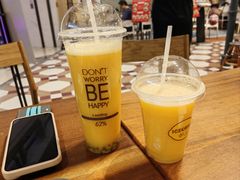 -大食代美食广场(上海中心店)