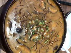 虾汤菌菇烧细粉-将相和·海鲜蒸饺大连菜