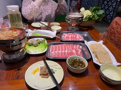 -茸梅路右拐龙虾-农家菜(松江店)