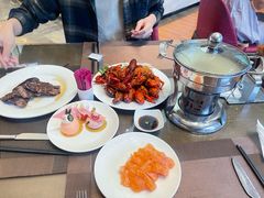 -飨食汇全日制餐厅·昆山皇冠假日酒店(九方店)