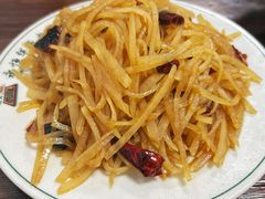 酸辣土豆丝-清真永恒华威肉饼(潘家园店)