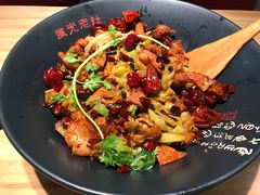 -风光老灶麻辣香锅(大成路翠微百货店)