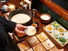 -银米·云南传统过桥米线(双廊黑金冠店)