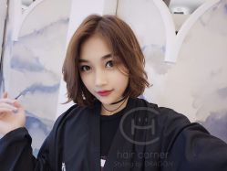 -HAIR CORNER