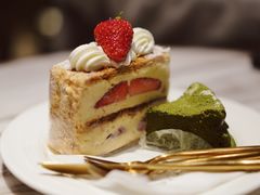 拿破仑草莓-KNOTKNOT珞珞·日式甜品(K11店)