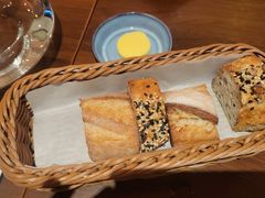 餐前面包-Bistro Les Lilas丁香花小酒馆