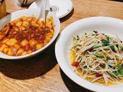 -聚鑫朋酸菜肥肠(文艺路口店)