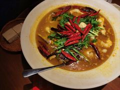 山茶油丹江大鱼头-清水亭湖北菜(大屯DT51店)