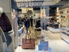 -Longchamp(佛罗伦萨小镇奥特莱斯店)