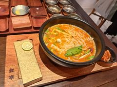 -银米·云南传统过桥米线(双廊黑金冠店)