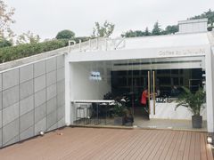 -UNI UNI(环亚凯瑟琳店)