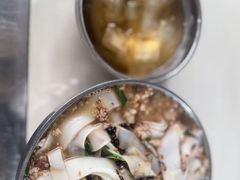 -正宗杨记普洱酸醋米线(总店)