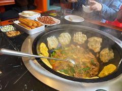 -六州府地锅鸡·农家菜·龙虾(未来科技城店)
