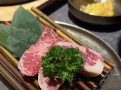 -草家酱蟹炭火烤肉店(珲春南路二店)
