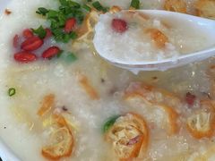 荔湾艇仔粥-卓粤拉肠(红庙店)