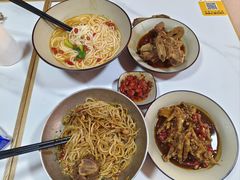 -粉观右江西鲜辣米粉(天地店)