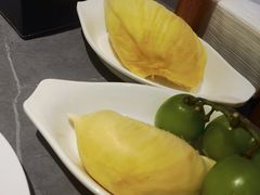 烤榴莲-一方渔歌蒸汽海鲜自助(文化路万达广场店)