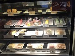 面包甜点陈列柜-麦当劳(四川北路店)