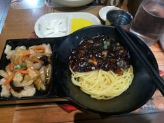 炸酱面-香港饭店0410(弘大店)
