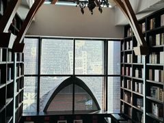 -钟书阁(松江泰晤士小镇店)