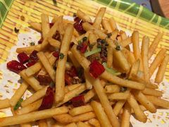 -肥肥虾庄·金牌油焖大虾(杨园滨江时代walk店)