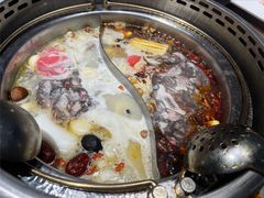 金典鸳鸯锅底-快乐小羊·内蒙牛羊肉火锅(流花中心店)