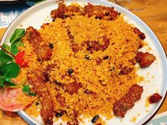 -临界音乐酒馆·小龙虾·江湖菜(华熙LIVE·鱼洞店)