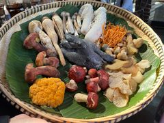 -彩云天云南餐厅