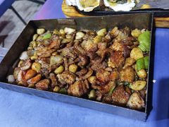 -老东镇啤酒屋海鲜加工·蒸汽海鲜·海鲜烧烤(台东店)