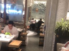 -三人行骨头王火锅(长寿店)