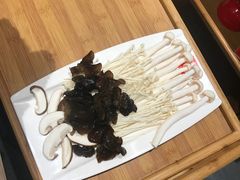 菌菇拼盘-牛很鲜潮汕牛肉火锅(乐清店)