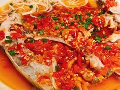 剁椒鱼头-费大厨辣椒炒肉(万家丽一店)