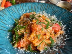 -Hi City·城市之巅