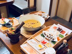 -芸南道·过桥米线(昆明老街旗舰店)