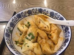 红油虾肉抄手-绿杨馄饨店(湖滨新天地店)