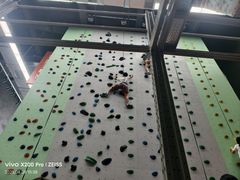 -蓝天攀岩-青少年训练(罗湖益田假日广场店)