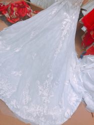 点击看大图 -觅白婚纱礼服馆