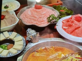 番茄锅🫙特别浓  很好喝，完完全全的重庆火锅那味道