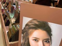 -4inlook美目美佳隐形眼镜店(恒隆广场店)