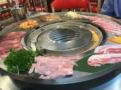 -哈哈碳都·牛肋条无限自助烤肉(台江万达店)